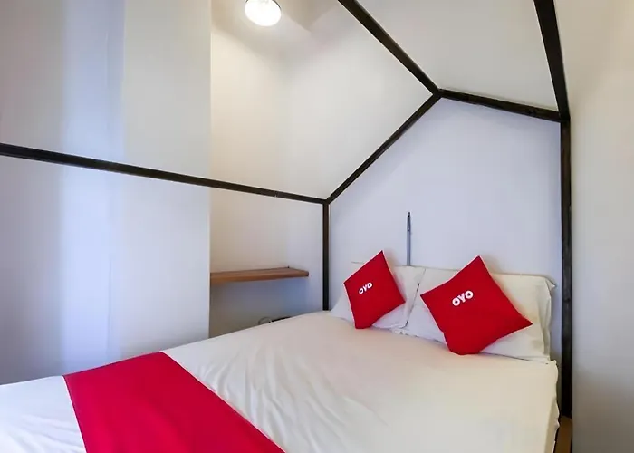 Spot On Junction Hotel 3*